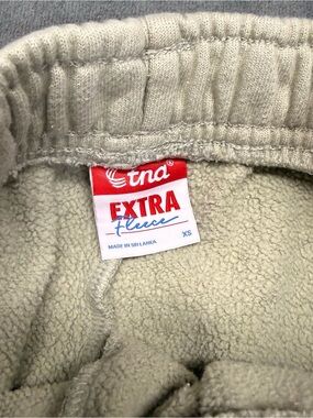 TNA Extra Fleece Sweatpants in Light Olive